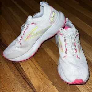 Size 9 Brooks Glycerin Stealthfit